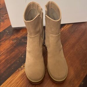 Elegant Tan Ankle Booties